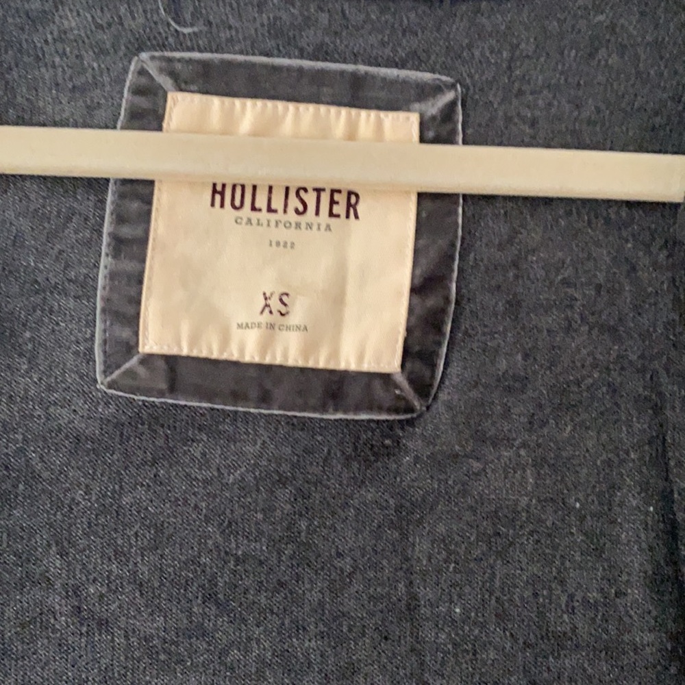 Cardigan - Picture 2 of 4